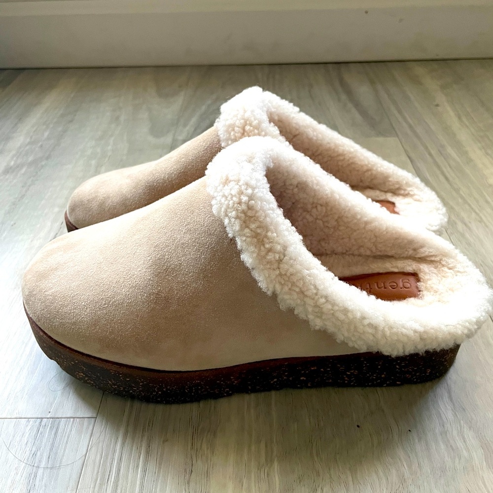 Kenneth Cole Cozy Warm Slippers
